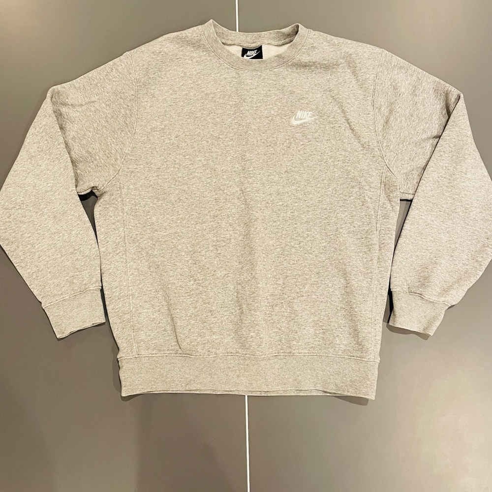 Men’s Small Nike Gray Sweatshirt